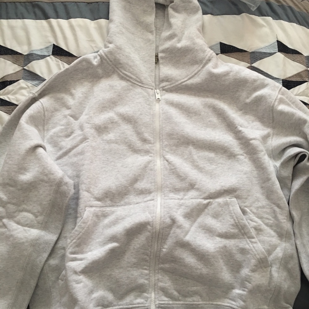 Yeezy Season 4 Box Hoody Medium